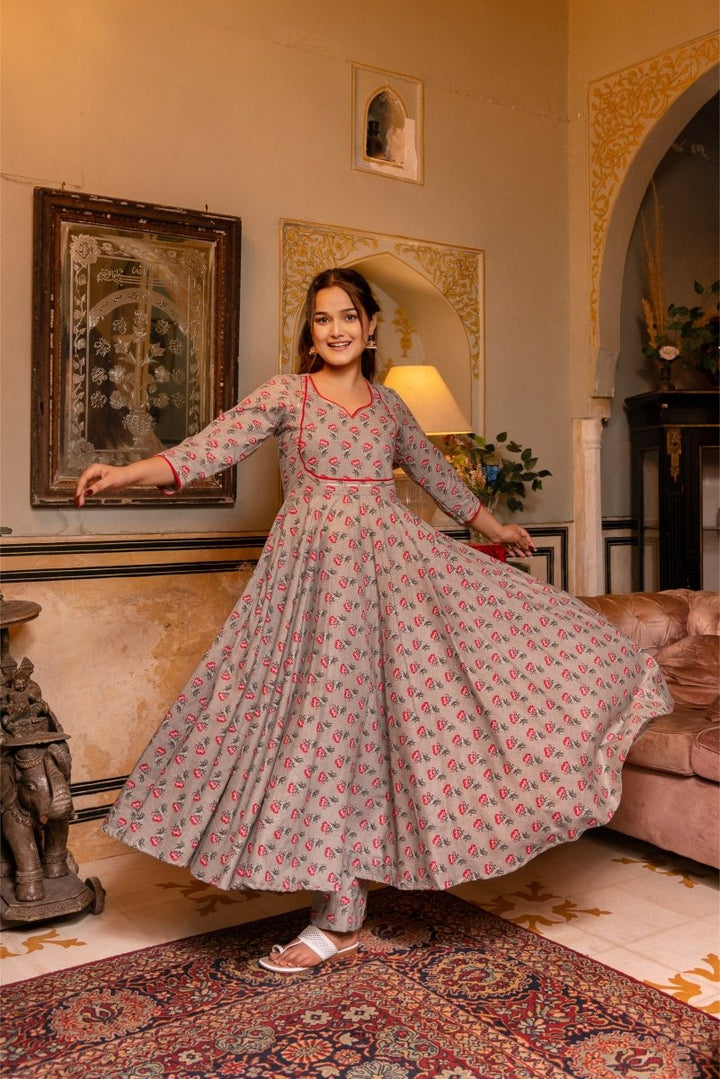 SUNHARI GREY RED COTTON HAND BLOCK PRINT ANARKALI SET WITH SOFT NET DUPATTA - Pomcha Jaipur