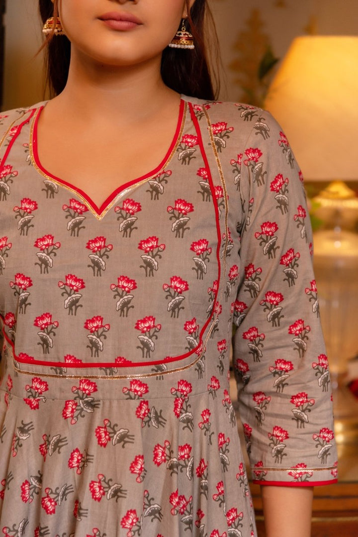 SUNHARI GREY RED COTTON HAND BLOCK PRINT ANARKALI SET WITH SOFT NET DUPATTA - Pomcha Jaipur