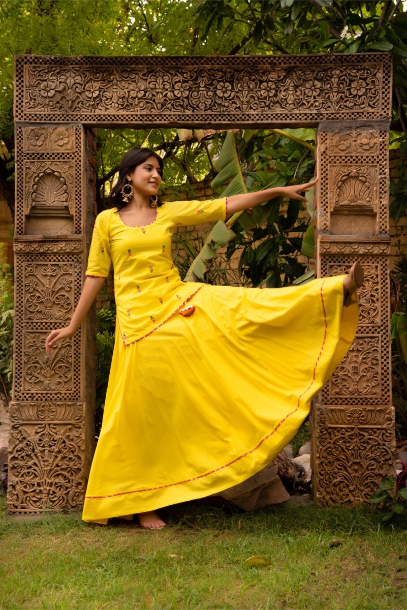SUNHARI IRA YELLOW COTTON EMBROIDERY SKIRT SET WITH EMBROIDERED ORGANZA DUPATTA - Pomcha Jaipur