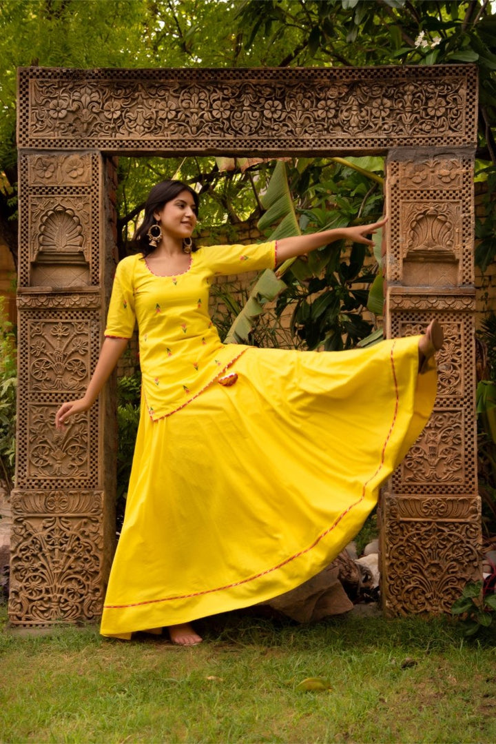SUNHARI IRA YELLOW COTTON EMBROIDERY SKIRT SET WITH EMBROIDERED ORGANZA DUPATTA - Pomcha Jaipur