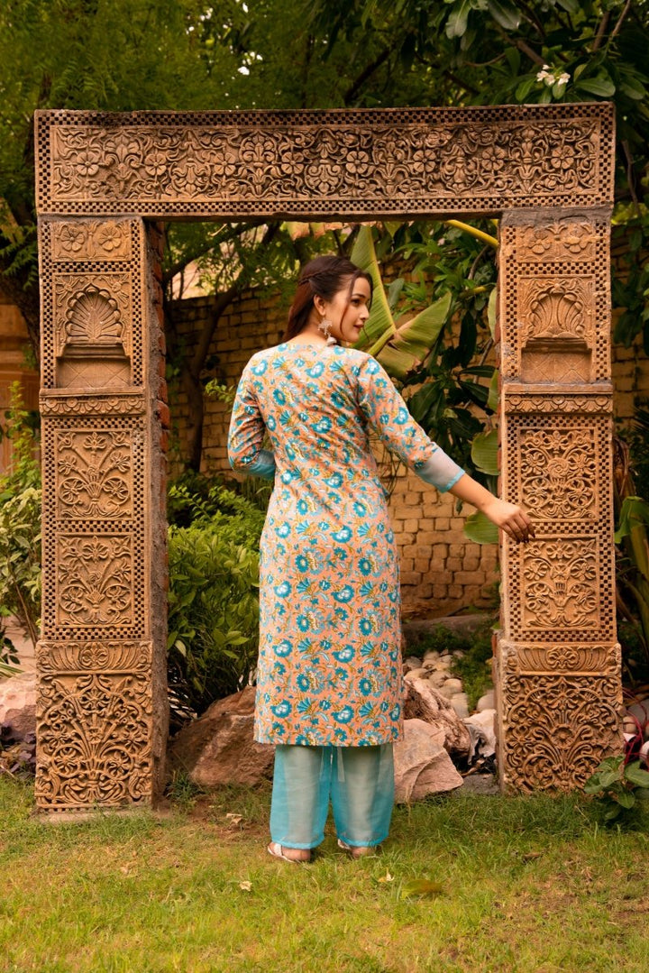 SUNHARI NEELA HAND BLOCK PRINT COTTON SUIT SET WITH ORGANZA DUPATTA - Pomcha Jaipur