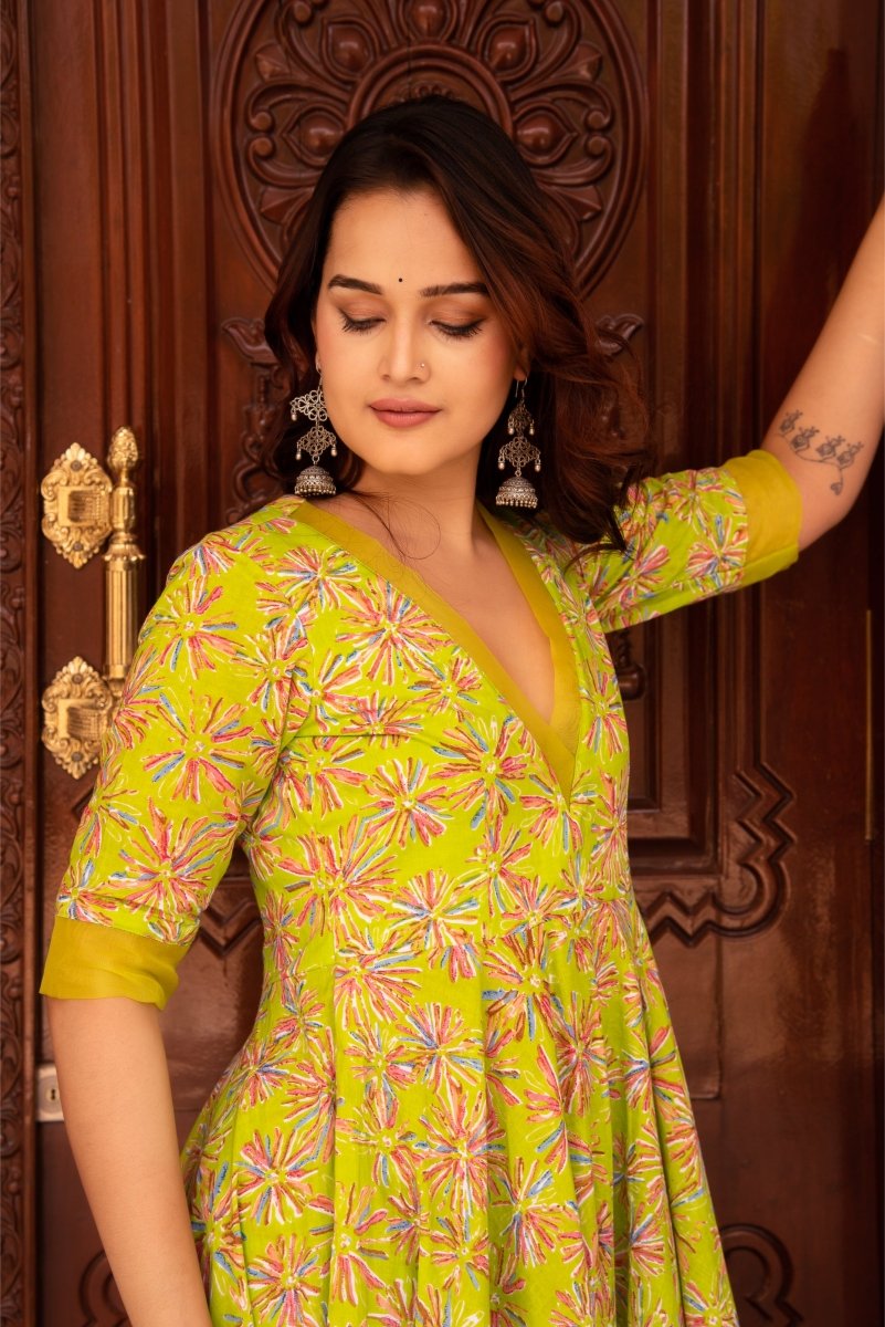 SUNHARI PASTEL GREEN HAND BLOCK PRINT ANARKALI WITH ORGANZA DUPATTA - Pomcha Jaipur