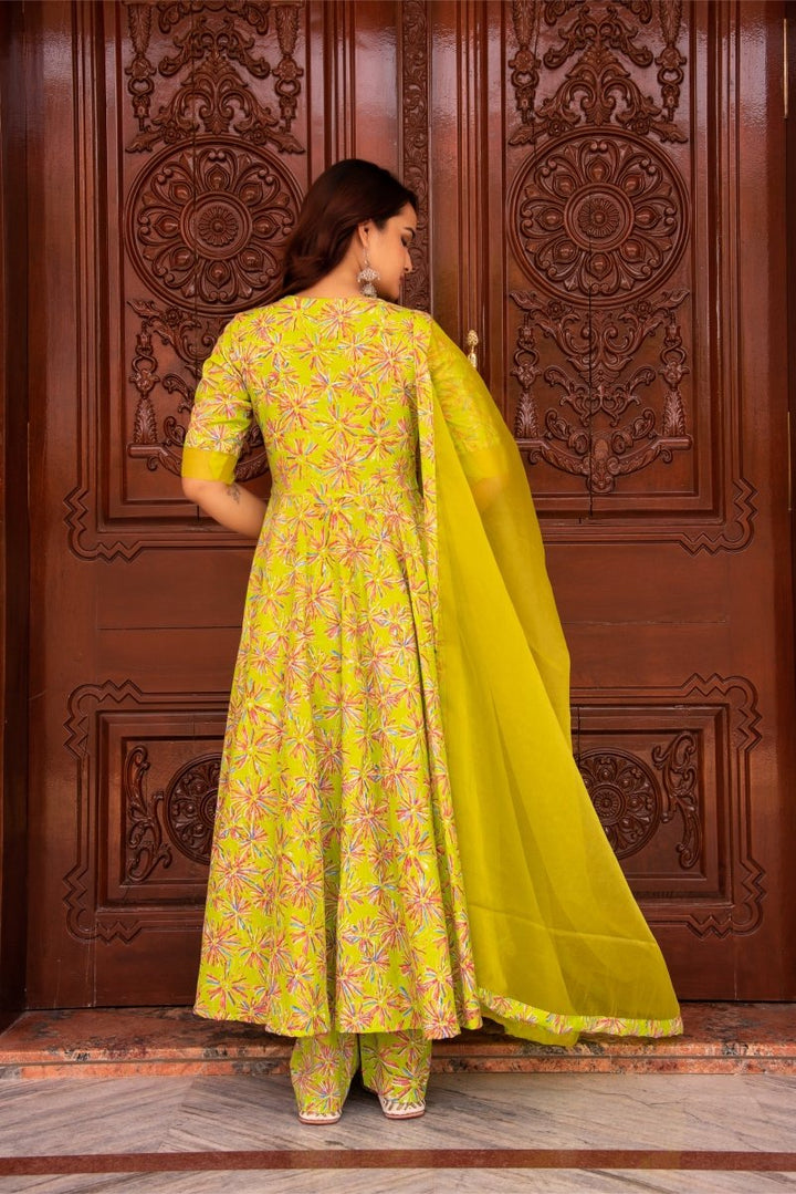 SUNHARI PASTEL GREEN HAND BLOCK PRINT ANARKALI WITH ORGANZA DUPATTA - Pomcha Jaipur
