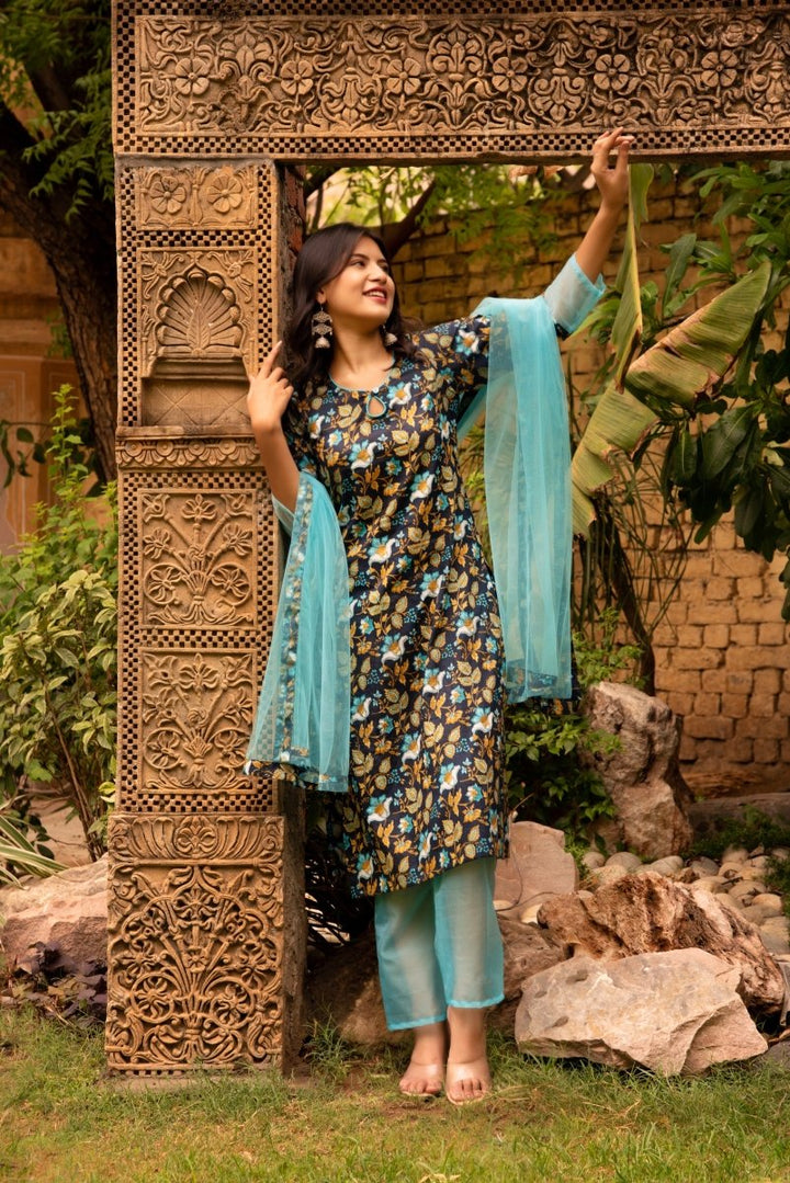 SUNHARI RAANI HAND BLOCK PRINT SUIT SET WITH ORGANZA DUAPTTA - Pomcha Jaipur