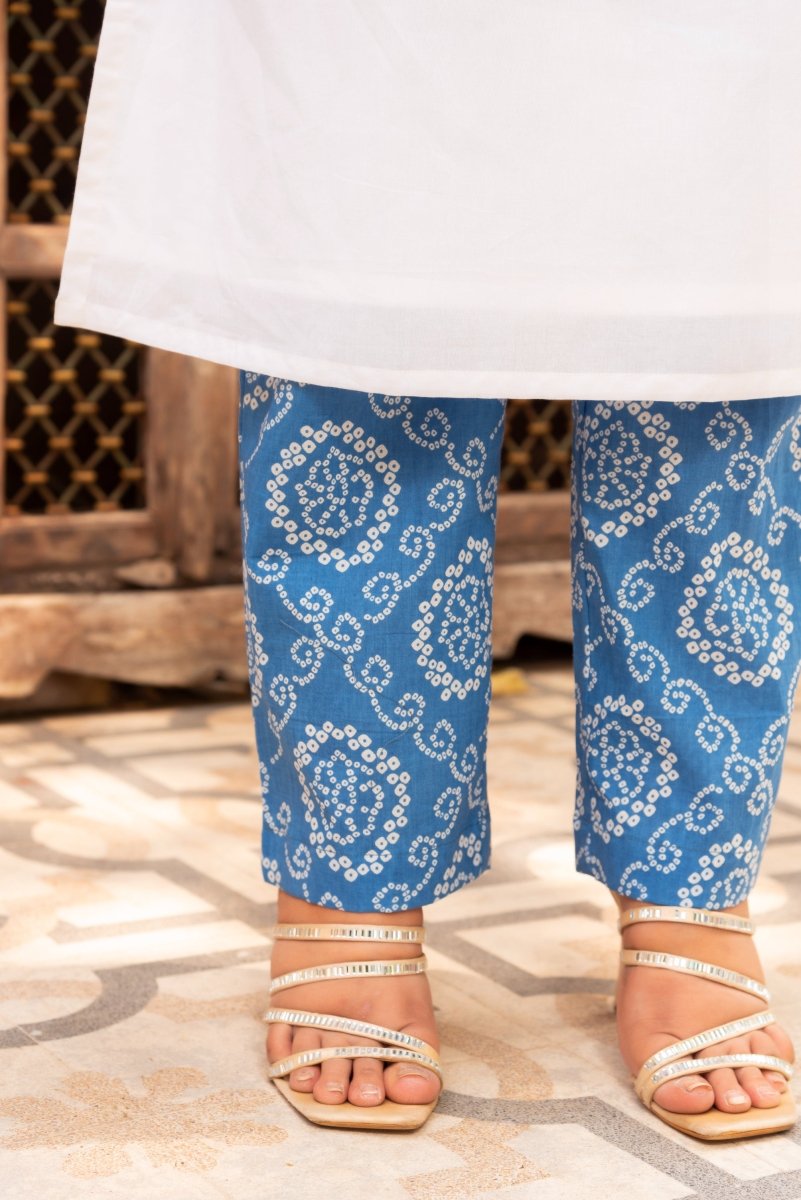 SUNHARI WHITE COTTON SUIT SET WITH BLUE BHANDEJ COTTON DUPATTA - Pomcha Jaipur