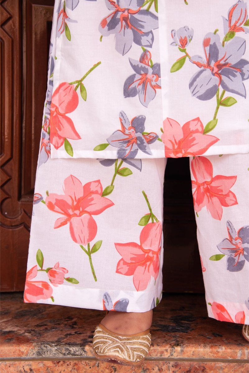 SUNHARI WHITE LILLY SLEEVELESS COTTON PRINTED CO - ORD SET - Pomcha Jaipur