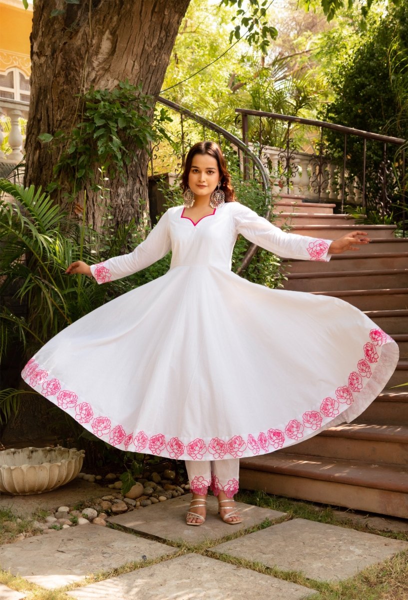 SUNHARI WHITE PINK PHOOL COTTON EMBROIDERED ANARKALI SET WITH ORGANZA DUPATTA - Pomcha Jaipur