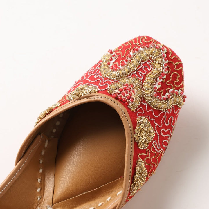 SURUKH LAAL ZARI MOJARI - Pomcha Jaipur