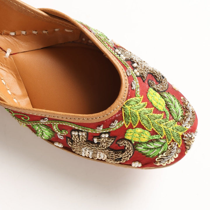 VERDANT GREEN MOJARI - Pomcha Jaipur