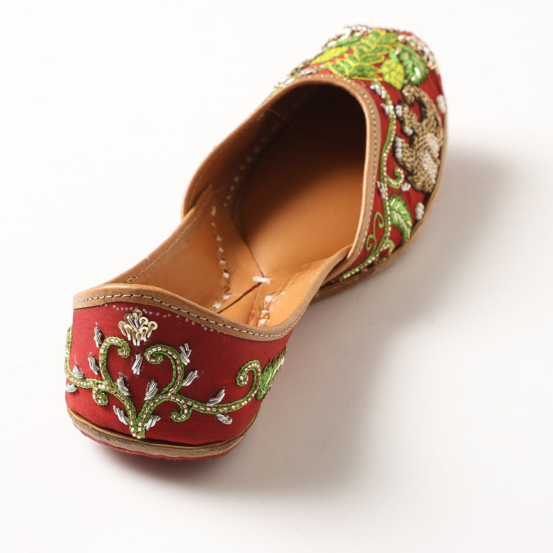 VERDANT GREEN MOJARI - Pomcha Jaipur