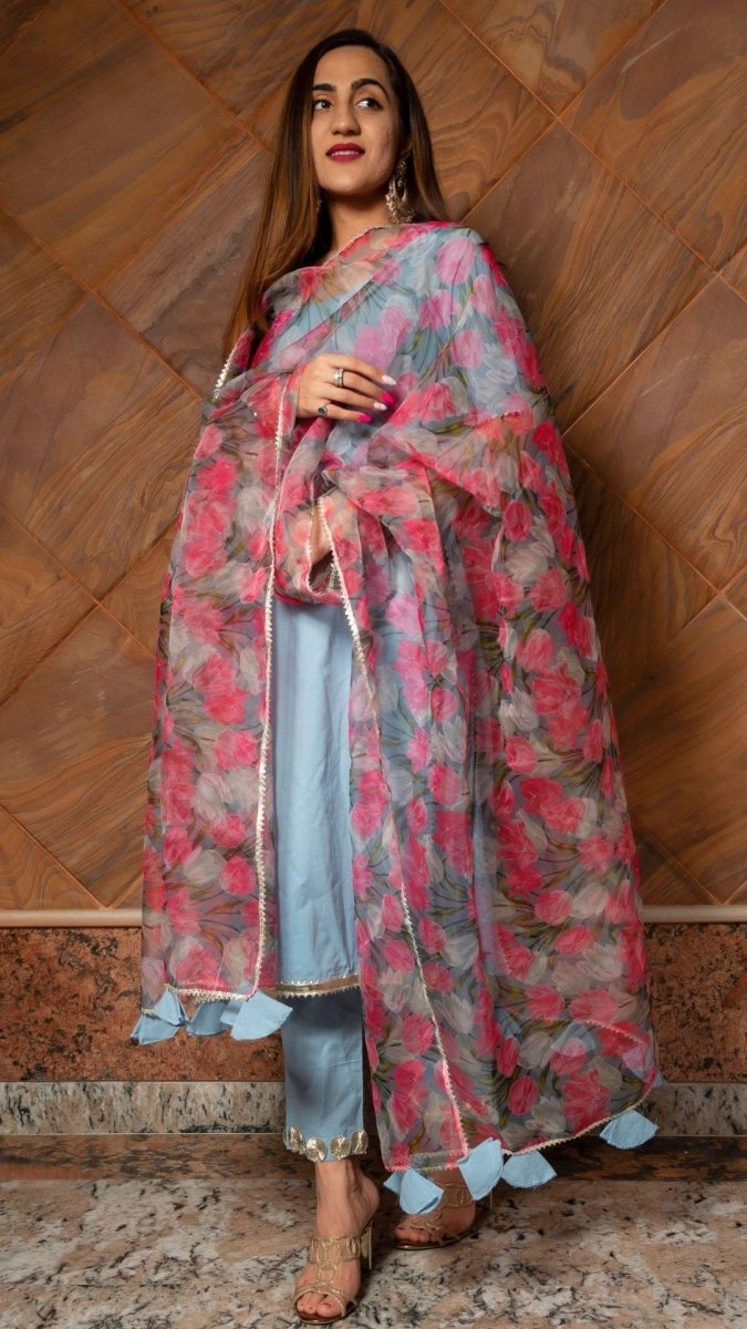FIZA PURE COTTON SUIT SET WITH DIGITAL PRINT ORGANZA DUPATTA - Pomcha Jaipur