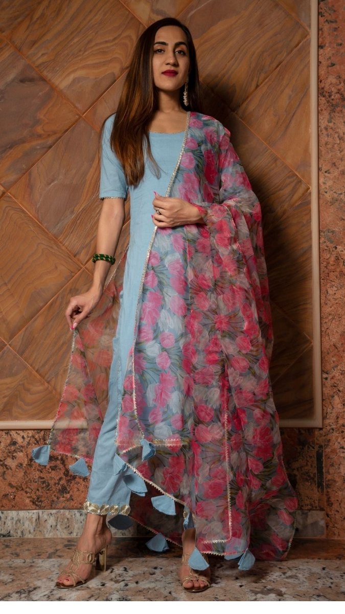 FIZA PURE COTTON SUIT SET WITH DIGITAL PRINT ORGANZA DUPATTA - Pomcha Jaipur