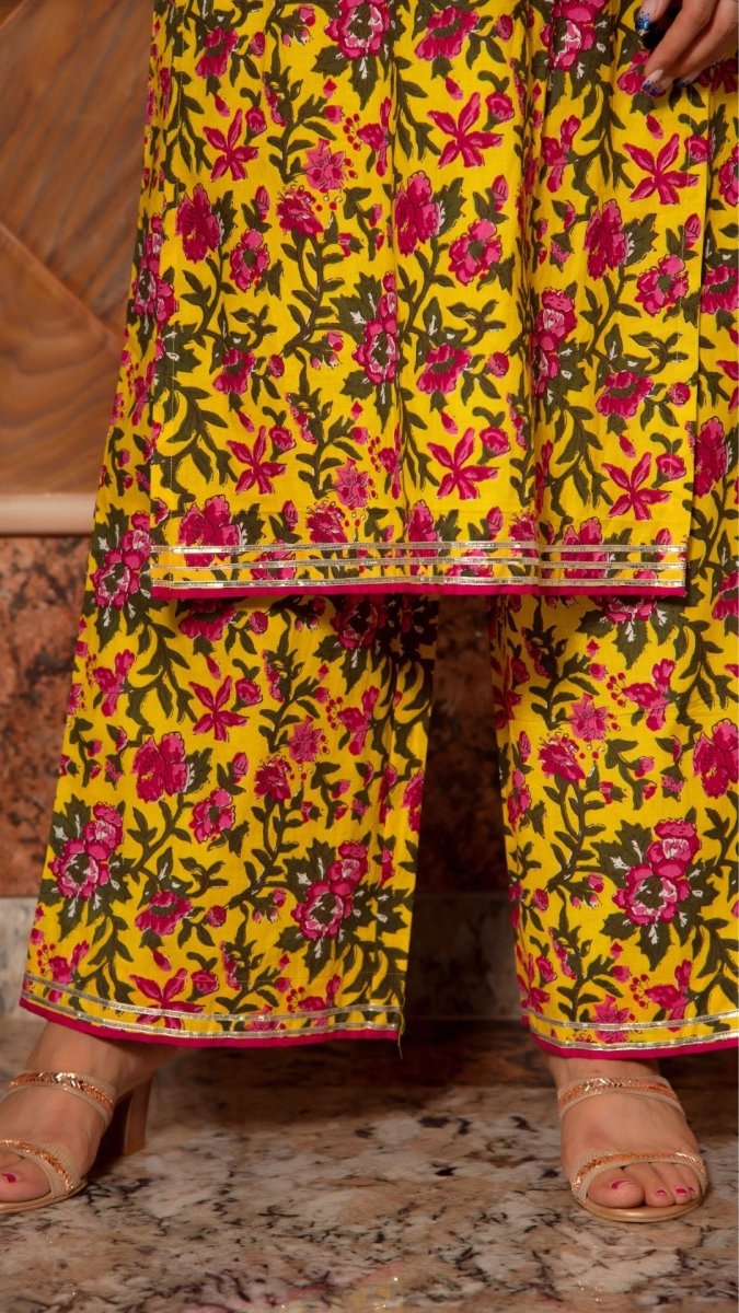 GAUHAR YELLOW COTTON GOTTA SUITS SET - Pomcha Jaipur