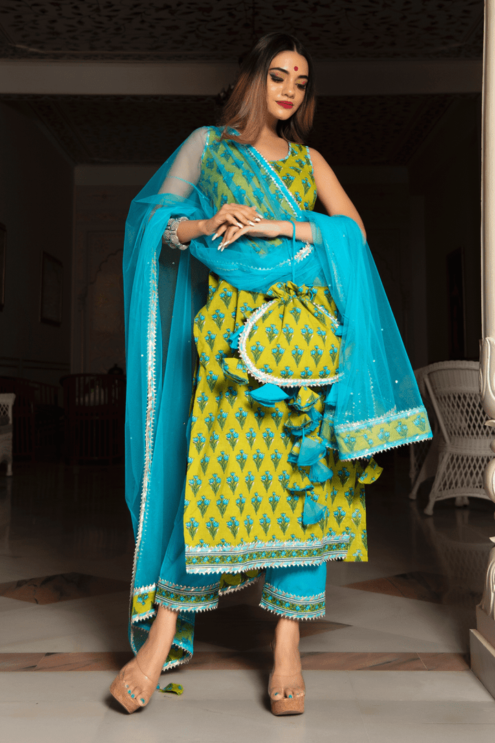 GULZAR BLUE HAND BLOCK COTTON KURTA SUIT SET WITH ORGANZA DUPATTA - Pomcha Jaipur