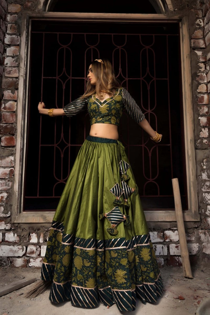IDIKA GREEN COTTON SILK LEHENGA with soft net dupatta set - Pomcha Jaipur
