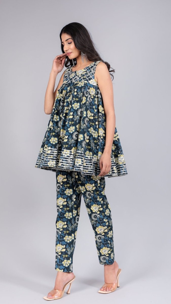 KAVYA BLACK COTTON KURTA PANT SET - Pomcha Jaipur