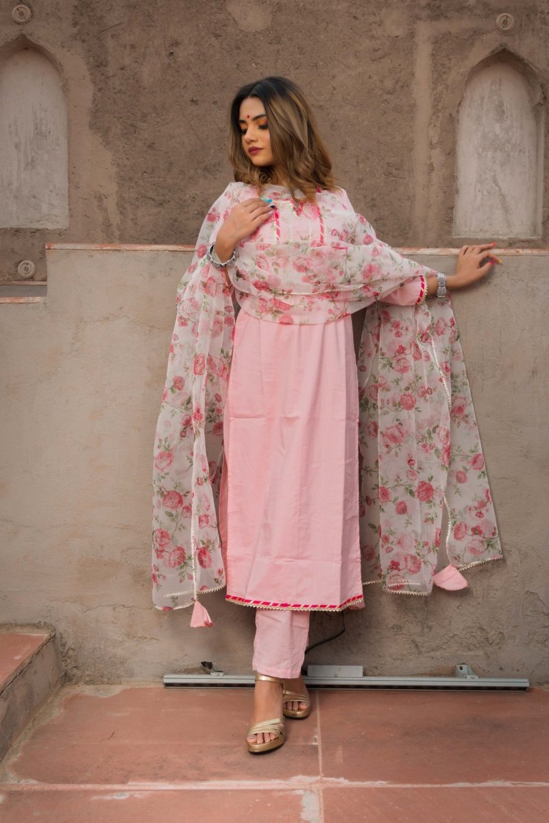 MOSAMI PINK COTTON KURTA PANT SET SUIT WITH ORGANZA DUPATTA - Pomcha Jaipur