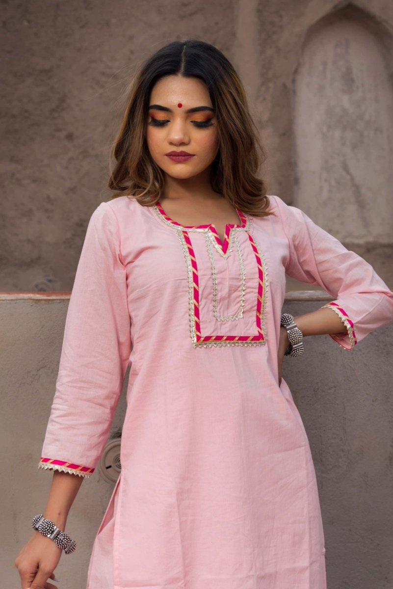 MOSAMI PINK COTTON KURTA PANT SET SUIT WITH ORGANZA DUPATTA - Pomcha Jaipur