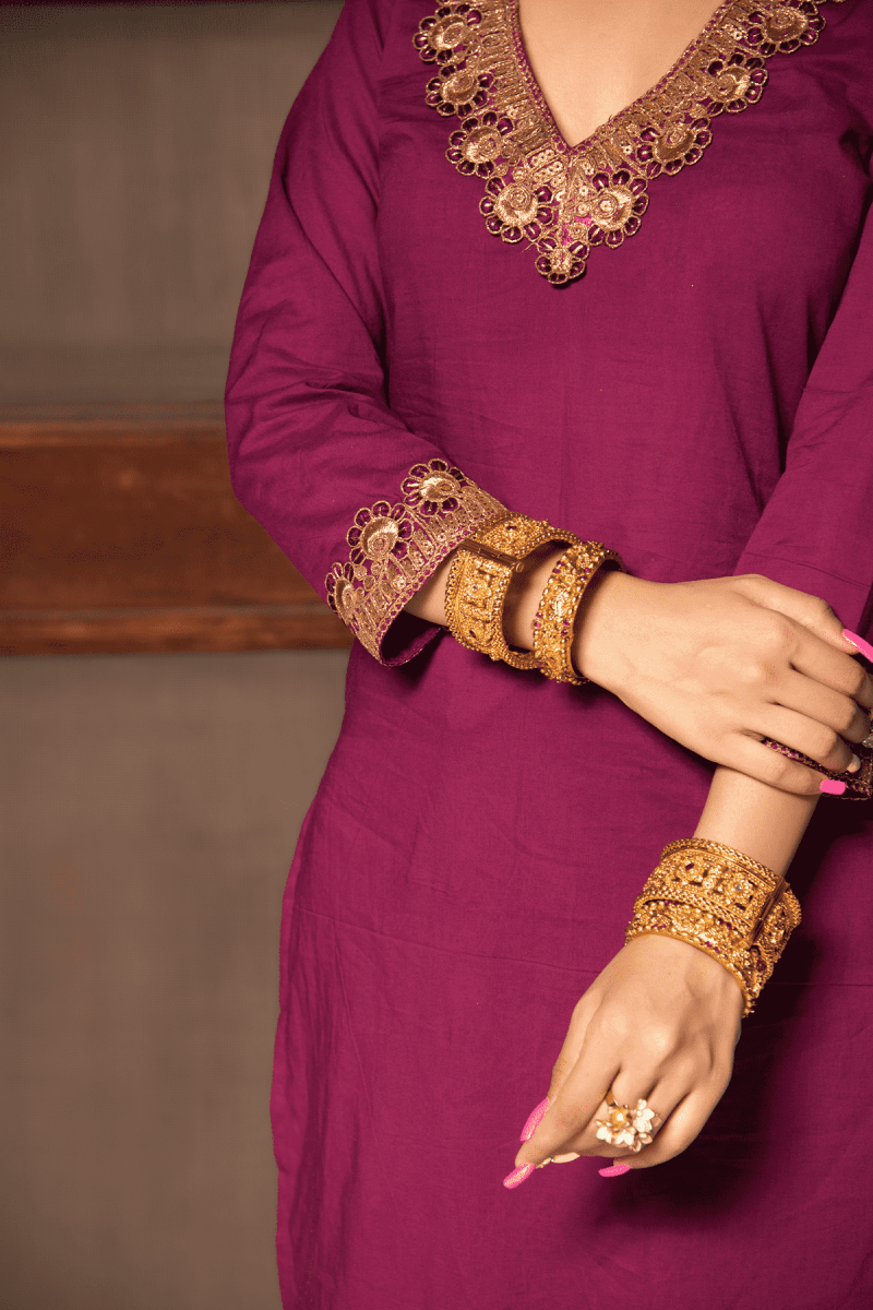PLUM COTTON STRAIGHT KURTA SUIT SET WITH EMBROIDERY LACE SOFT NET DUPATTA - Pomcha Jaipur
