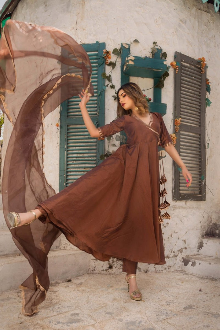 RAAT RANI BROWN COTTON SILK ANGRAKHA WITH ORGANZA DUPATTA SET - Pomcha Jaipur