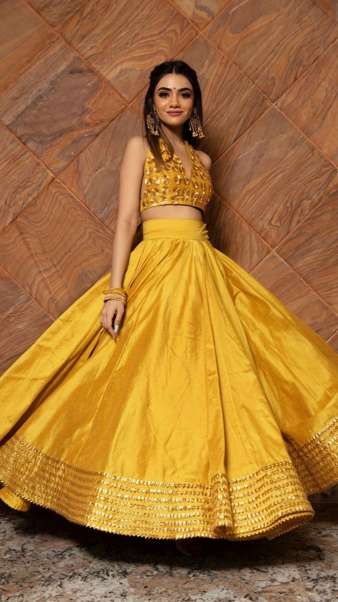 RABIA YELLOW COTTON SILK LEHENGA WITH LACE WORK AND ORGANZA DUPATTA SET - Pomcha Jaipur
