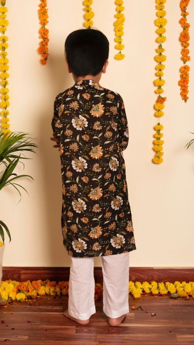 ROOP RANG KURTA PANT SET - Pomcha Jaipur