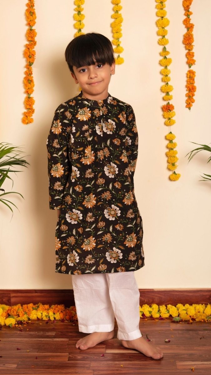 ROOP RANG KURTA PANT SET - Pomcha Jaipur