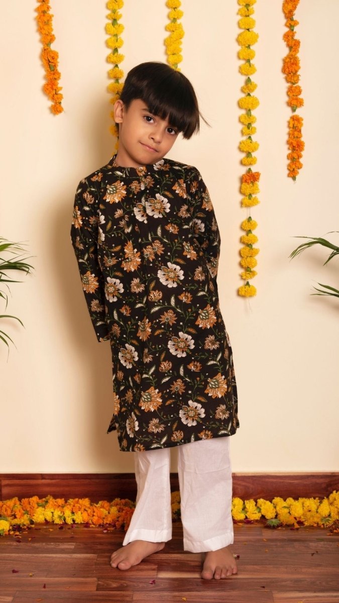 ROOP RANG KURTA PANT SET - Pomcha Jaipur
