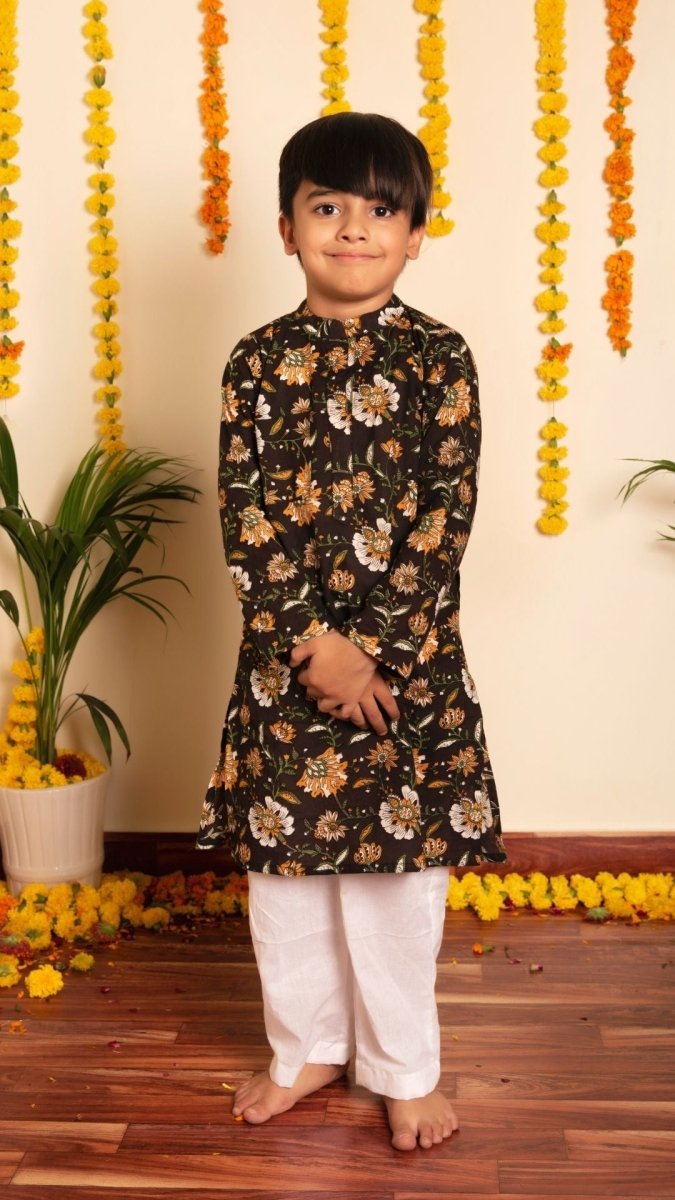 ROOP RANG KURTA PANT SET - Pomcha Jaipur