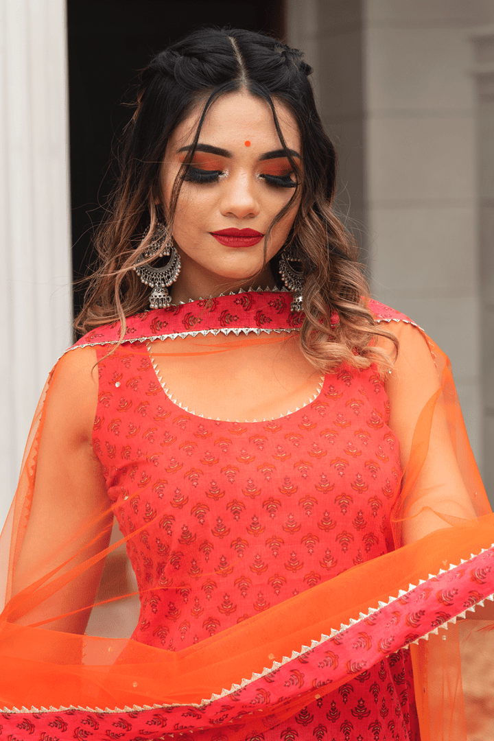 ROSEBERRY ORANGE BLOCK PRINT COTTON SUIT WITH SOFT NET DUPATTA SET - Pomcha Jaipur