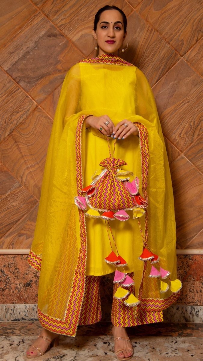 SIYA YELLOW COTTON SUIT SET - Pomcha Jaipur