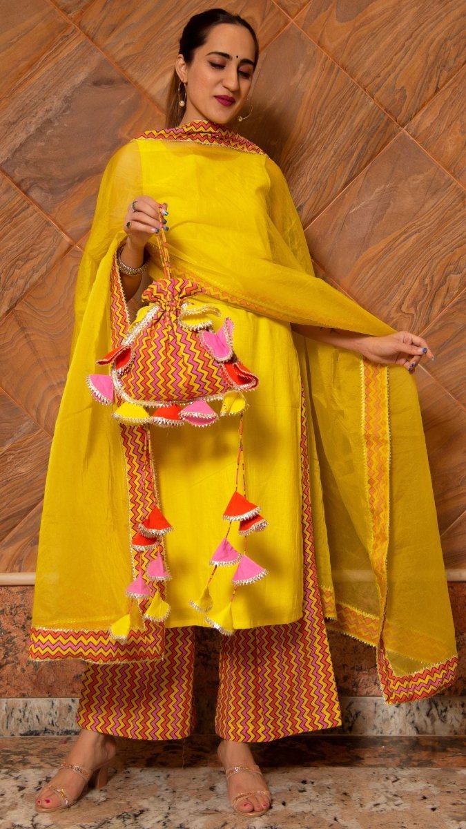 SIYA YELLOW COTTON SUIT SET - Pomcha Jaipur