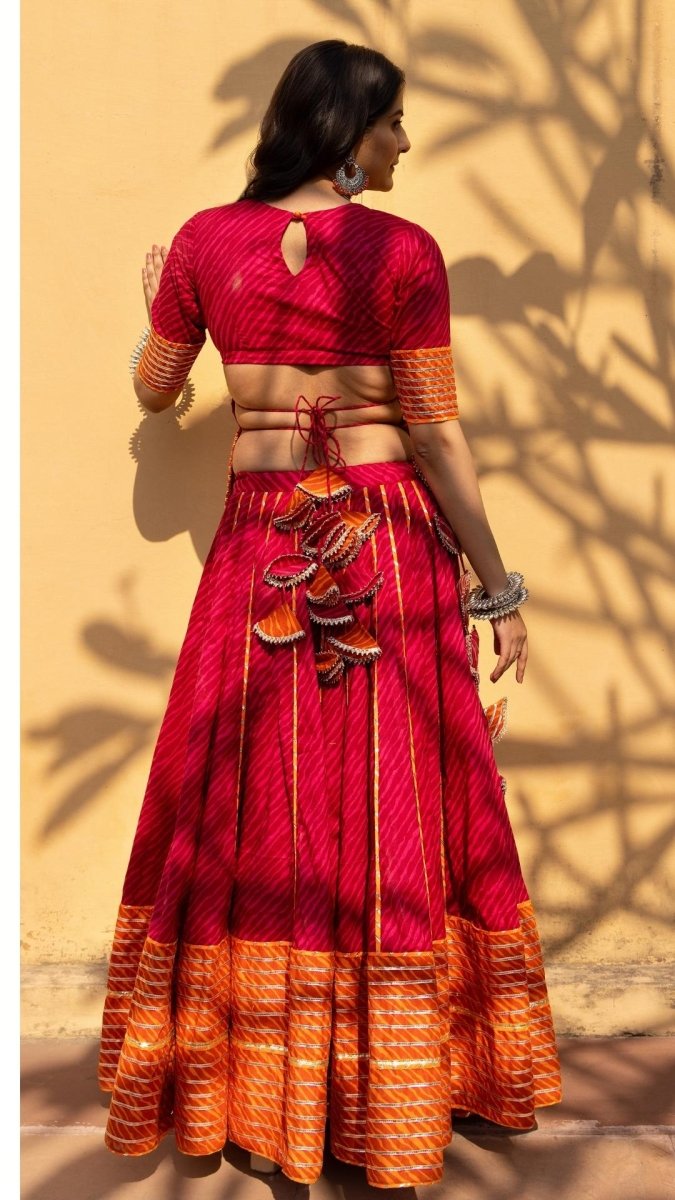 VEENA LEHERIYA PRINT COTTON LEHENGA WITH LACE WORK AND SOFT NET DUPATTA SET - Pomcha Jaipur
