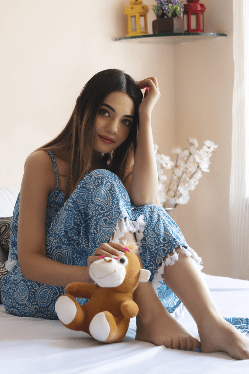 WHITE MOGRA HAND BLOCK NIGHT SET - Pomcha Jaipur