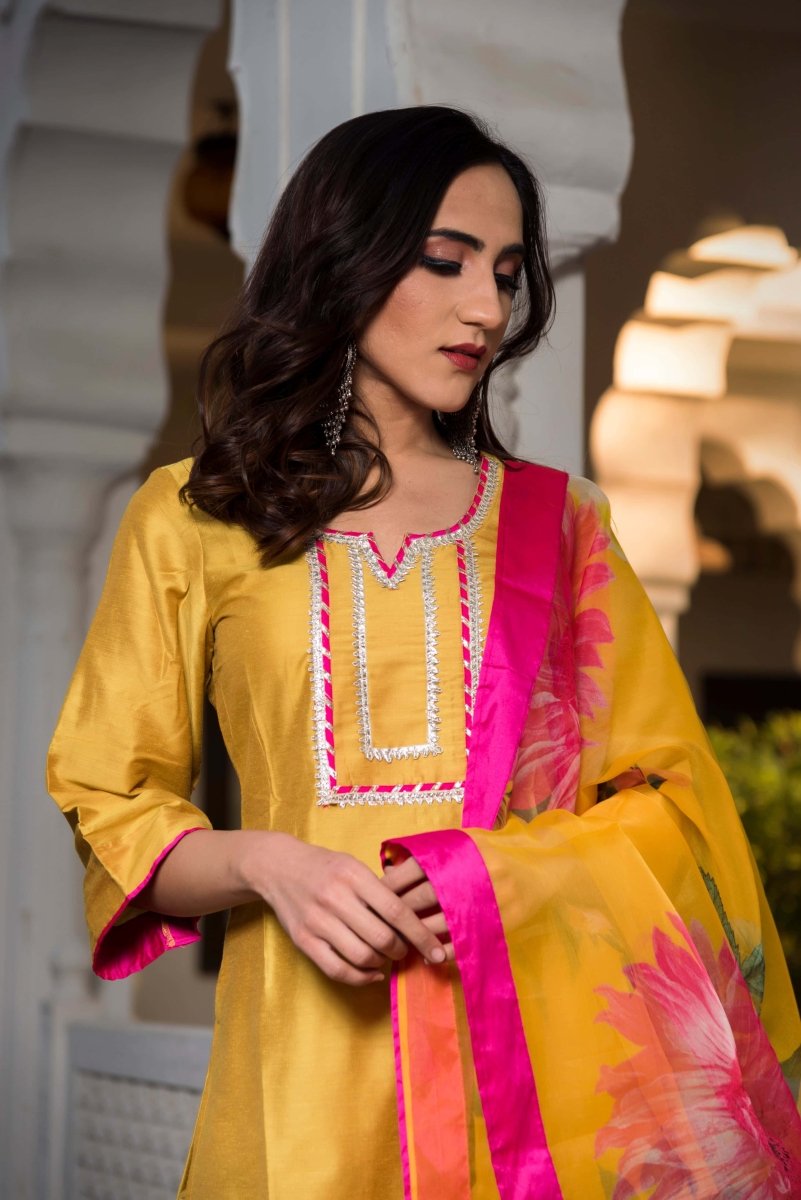 YELLOW COTTON SILK KURTA WITH DIGITAL PRINT ORGANZA DUPATTA SET - Pomcha Jaipur
