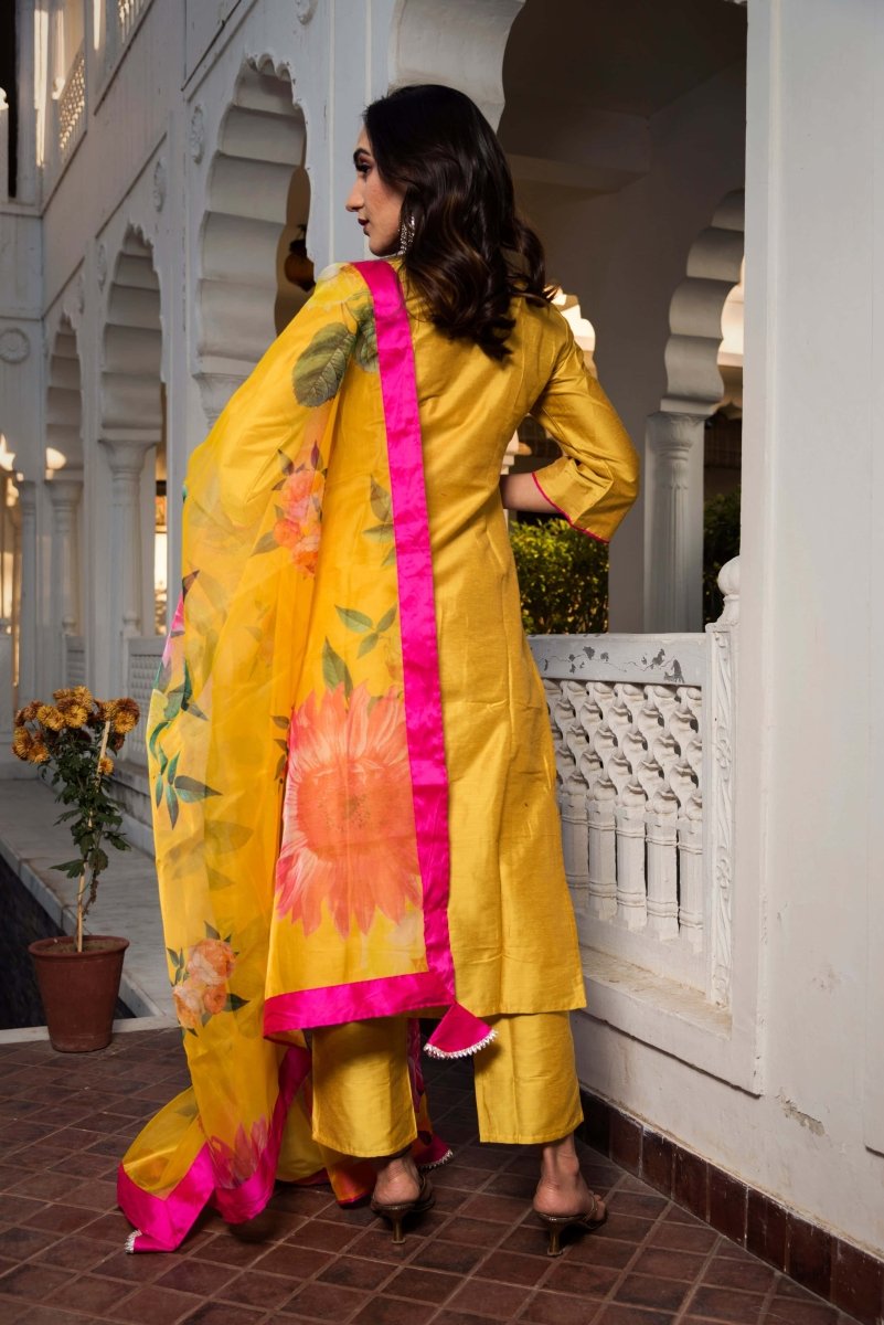 YELLOW COTTON SILK KURTA WITH DIGITAL PRINT ORGANZA DUPATTA SET - Pomcha Jaipur
