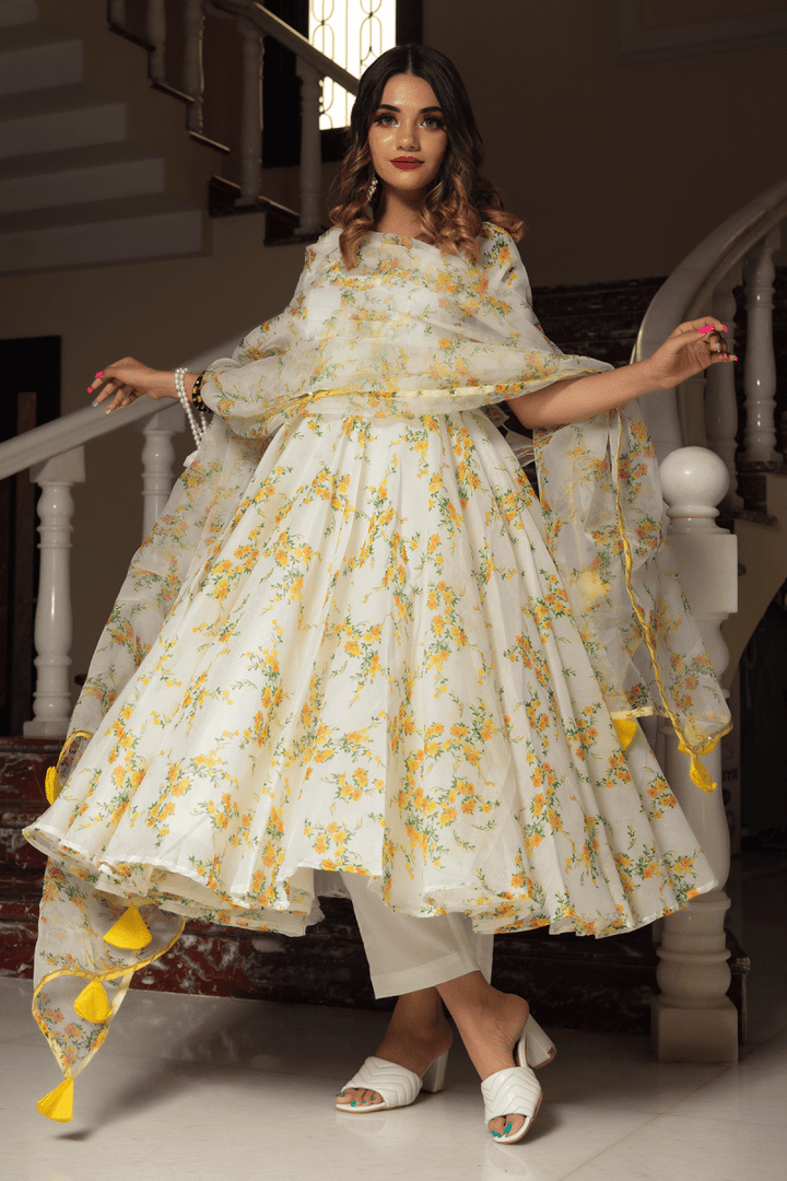 YELLOW PHOOL ORGANZA ANARKALI SET WITH ORGANZA DUPATTA - Pomcha Jaipur