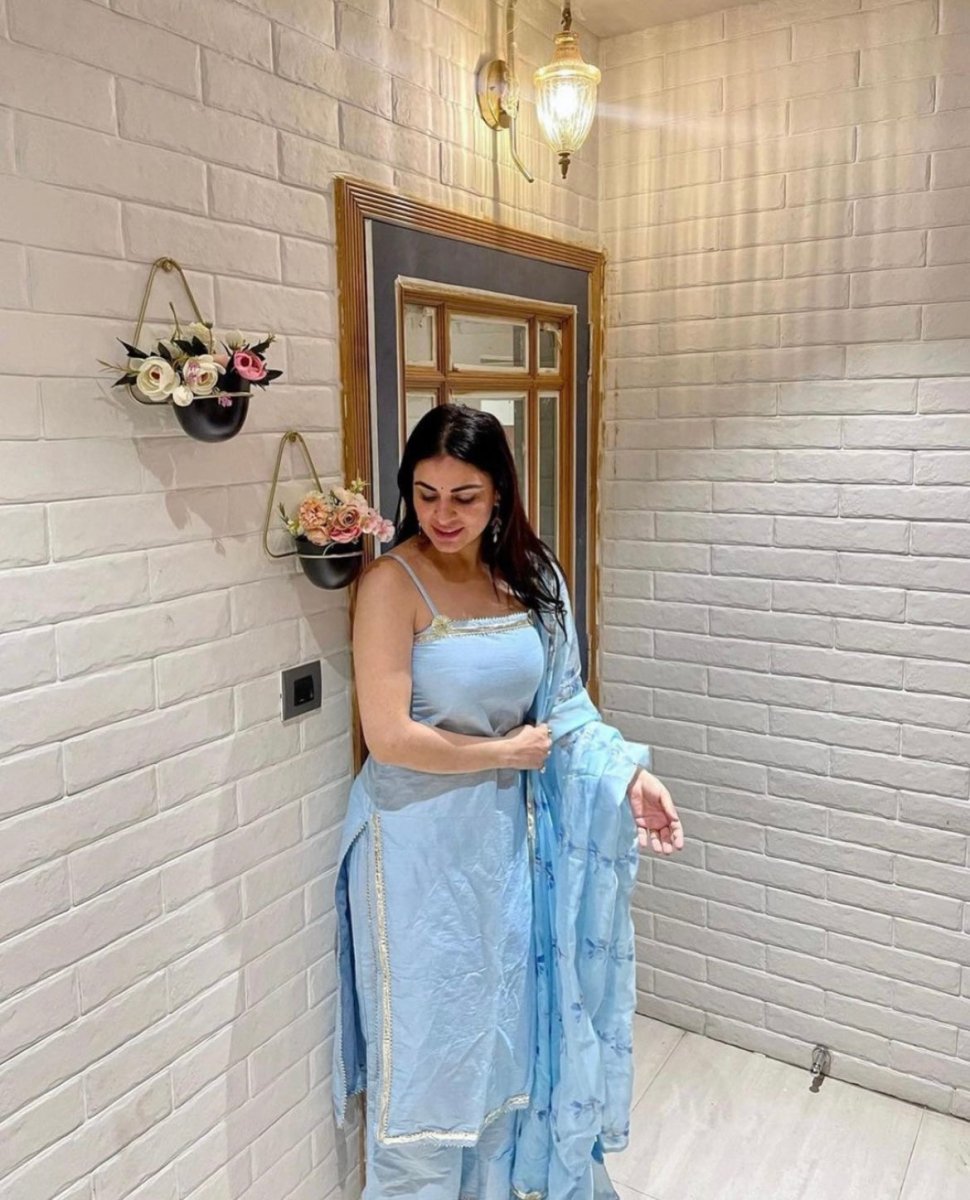 ZAARA BLUE COTTON SILK SUIT SET WITH ORGANZA DUPATTA - Pomcha Jaipur