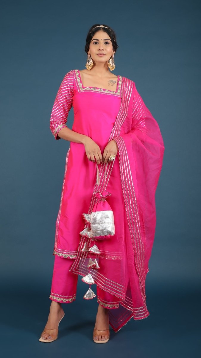 ZOYA PINK TAFFETA SILK SUIT SET - Pomcha Jaipur